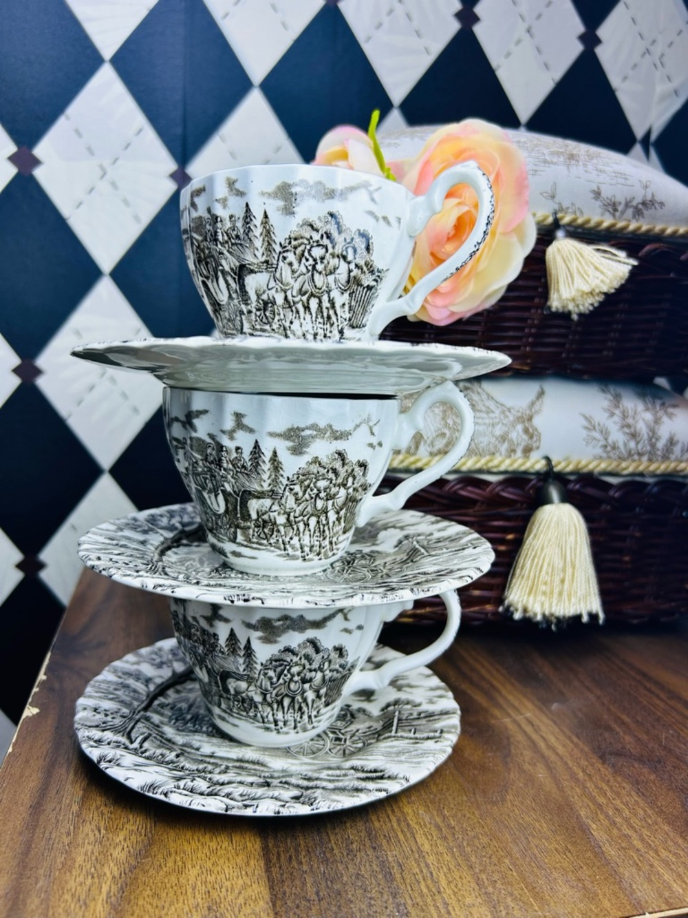 England Bone China Tea Cups Brown Transferware Set of 3 Royal Mail Ironstone